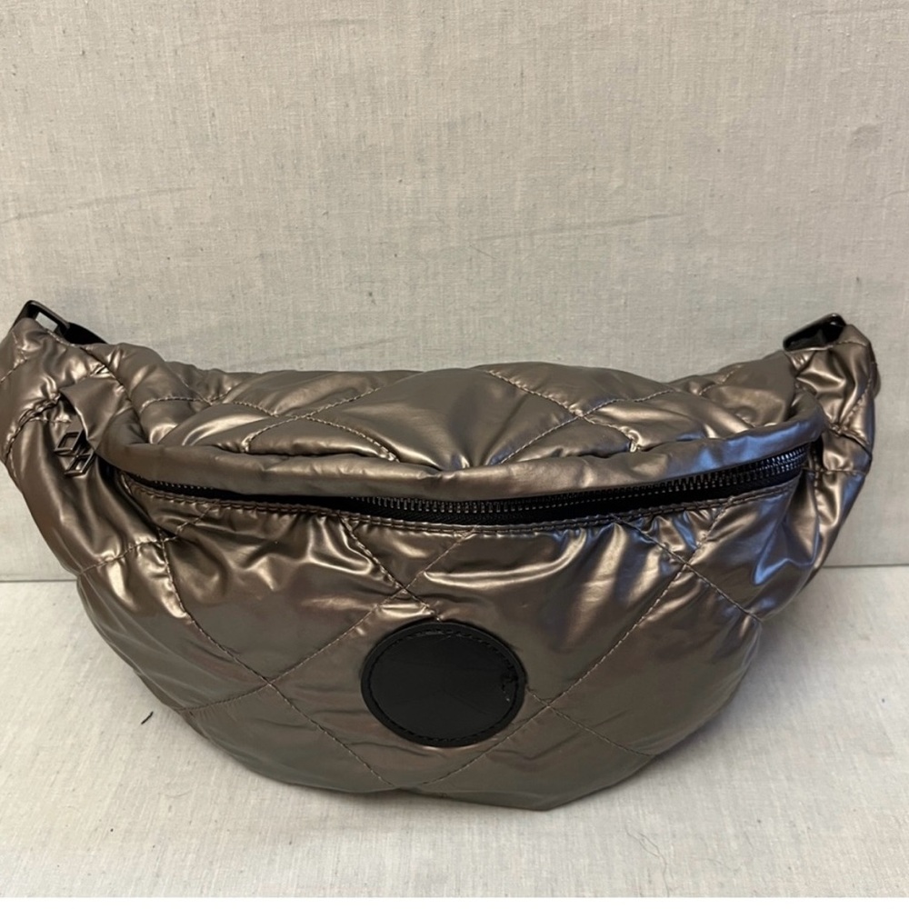 KAFFE Quilted Dark Grey/Silver Large Fanny Pack (Bumbag), Adjustable Strap